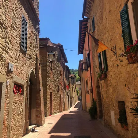 Historic Near Tuscany - 2 Ensuite Bedrooms
