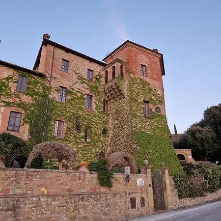 Historic Near Tuscany - 2 Ensuite Bedrooms